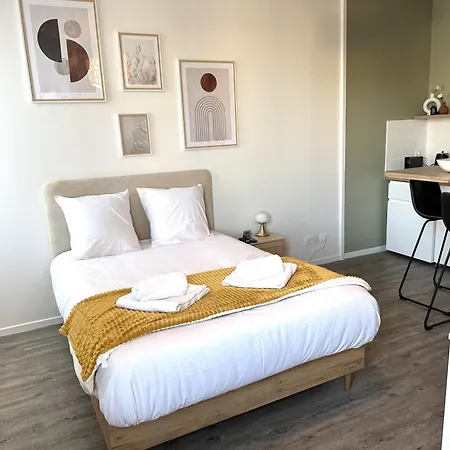 アパート La Comedie *